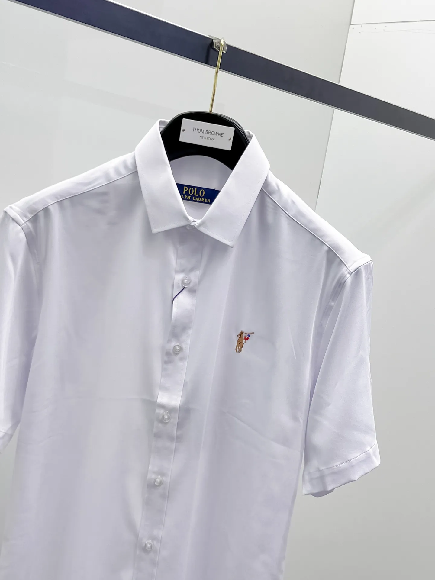 P220 Lauflaren Polo🌟Short-sleeved shirt Shirt🔥Official website synchronized✨Hot-selling channel goods High-end customization The quality can withstand any form of inspection, giving you a unique upper body experience! All have gone through a strict selection process and are customized with original accessories. They are fashionable and versatile. The upper body is elegant and handsome, full of personality, and has a brand new sense of sight. 👍High version 🐒🐒Size: M~3XL